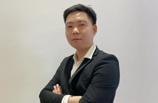 “世”在人為 | 世友地板云南蒙自經(jīng)銷商蔡庭凱：永遠(yuǎn)不認(rèn)輸，做決定就要沖著好的結(jié)果去